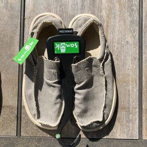 Sanuk Size 8